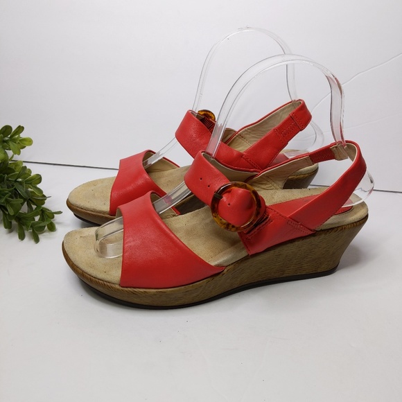 low heel dansko sandals